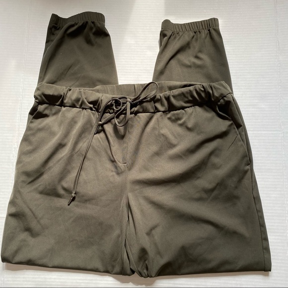 Camber & Grace elastic waist drawstring casual olive green pants - large - Picture 9 of 16